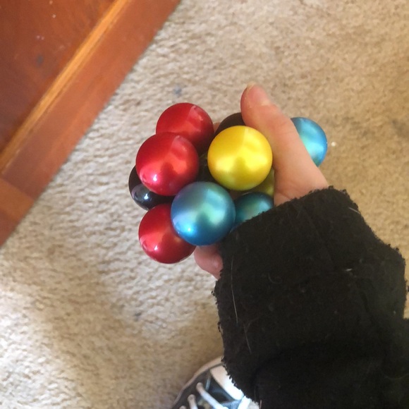 Fidget ball toy - Picture 2 of 3